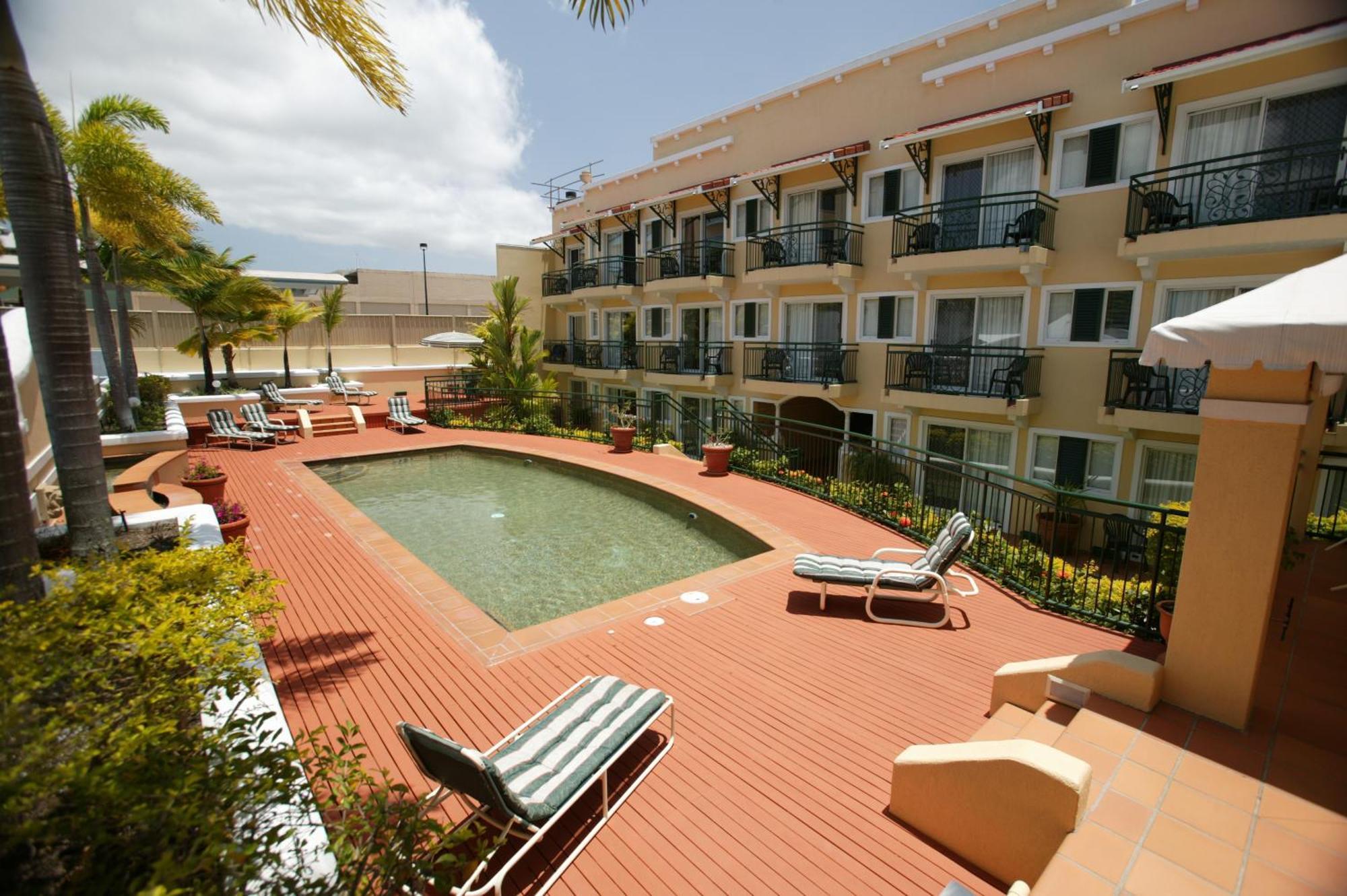 Il Palazzo Holiday Apartments Cairns Exterior foto